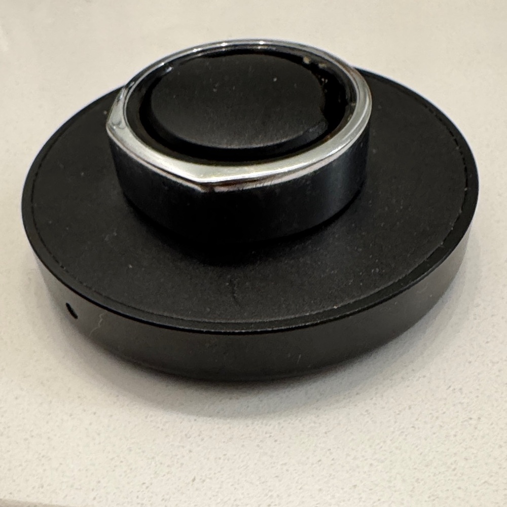 Oura Ring 3 Silver Heritage Model size 10